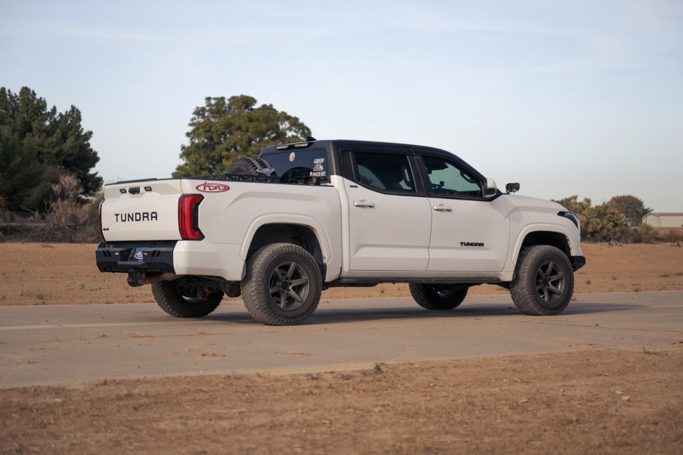 Задний бампер Toyota Tundra 22-25 Addictive Desert Designs R76020NA0103