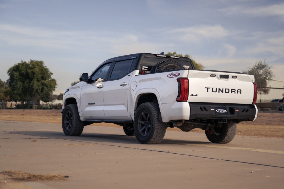 Задний бампер Toyota Tundra 22-25 Addictive Desert Designs R76020NA0103