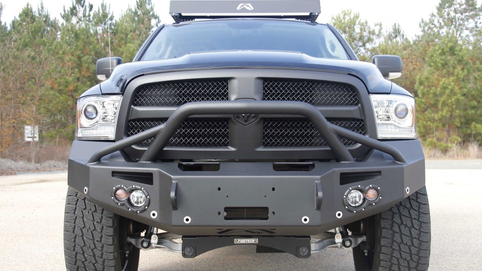 Fab Fours DR13-F2950-1 Premium Front Bumper With Full Guard Dodge Ram 1500 13-18