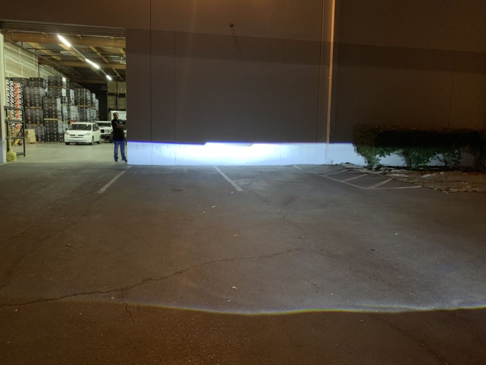 Комплект передніх Led фар Ford Mustang 10-12 LUXX-Series AlphaRex 880118
