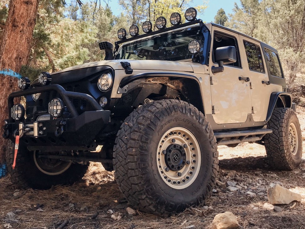 Black Rhino 1795ARY-80067D06 Armory Wheel Desert Sand 17x9.5 -18