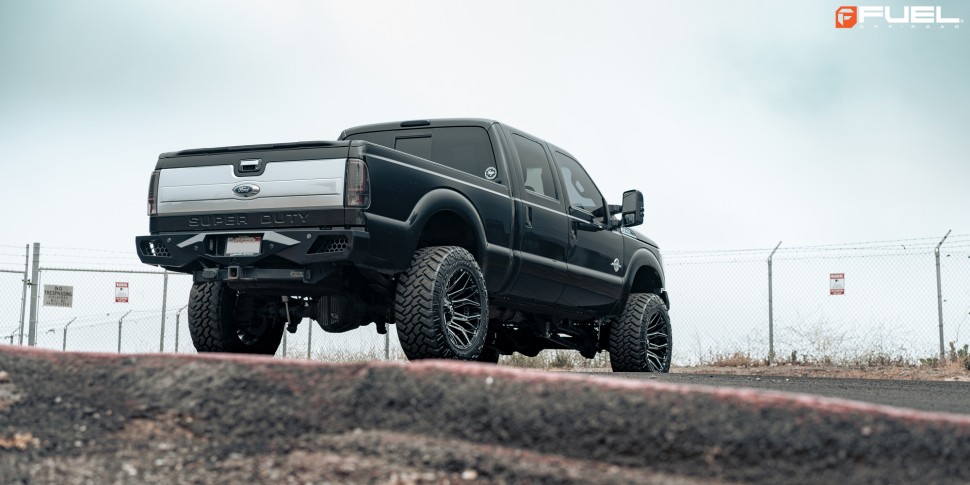 Колесный диск Fuel Off Road Twitch Glossy Black Milled 20x10 ET-18 D76920008247