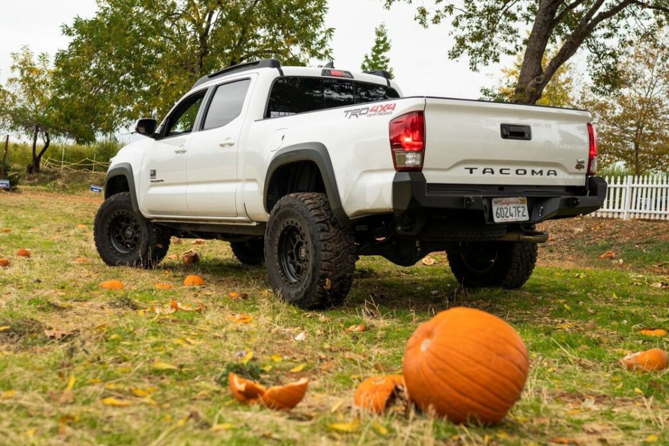 Колісний диск Black Rhino Kelso Matte Black W/Blk Bolts 18x9 ET+12 1890KLS126135M87