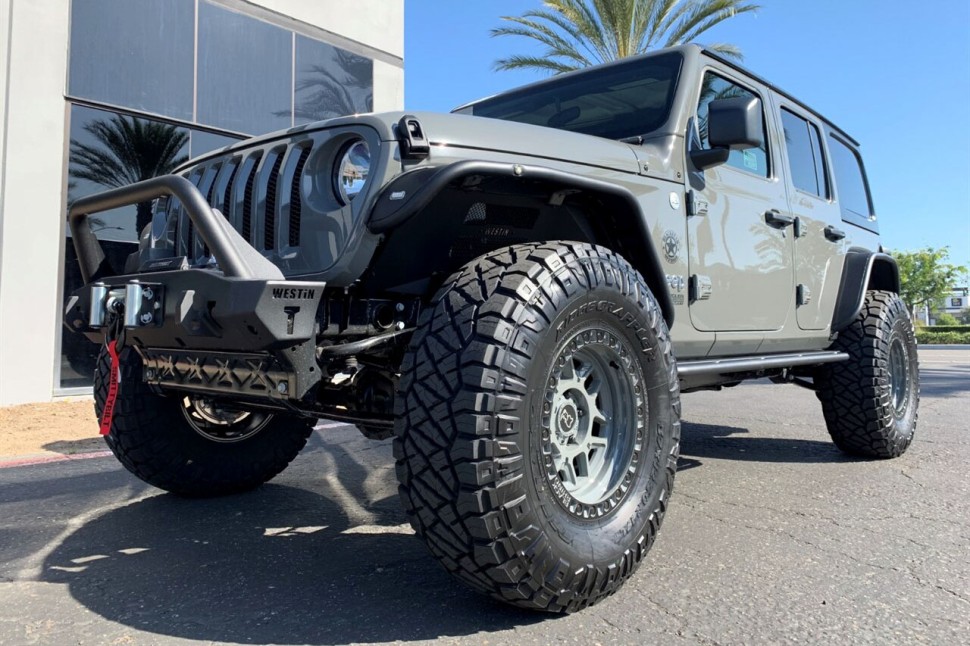 Колісний диск Black Rhino Kelso Matte Black W/Blk Bolts 18x9 ET+12 1890KLS126135M87