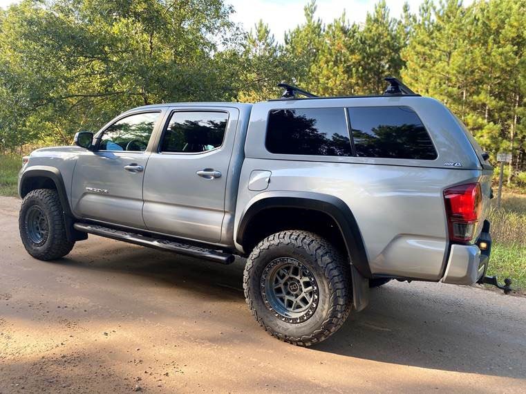 Колісний диск Black Rhino Kelso Matte Black W/Blk Bolts 18x9 ET+12 1890KLS126135M87