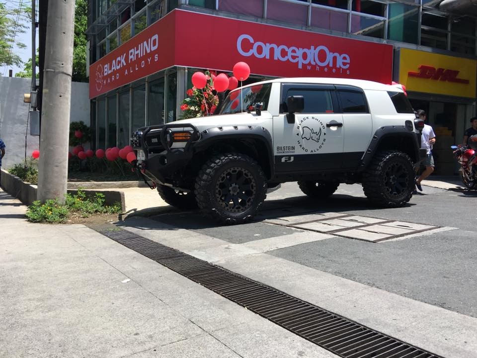 Black Rhino 1880WAR355114M76 Warlord Wheel Matte Black W/Machine Dark Tint Lip 18x8 +35