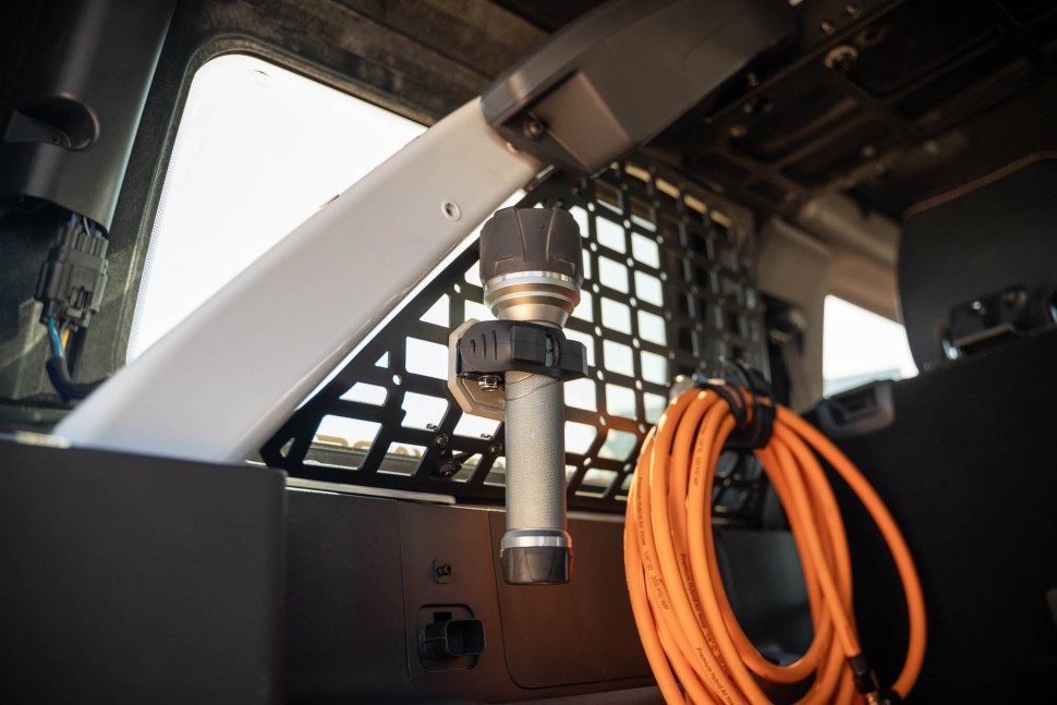 Кріплення інструментів на панелі Molle з швидкозніманням DV8 Offroad UNMM-01RD