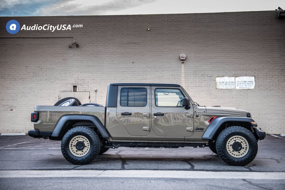 Black Rhino 1895ARY060086D10 Armory Wheel Desert Sand 18x9.5 +6