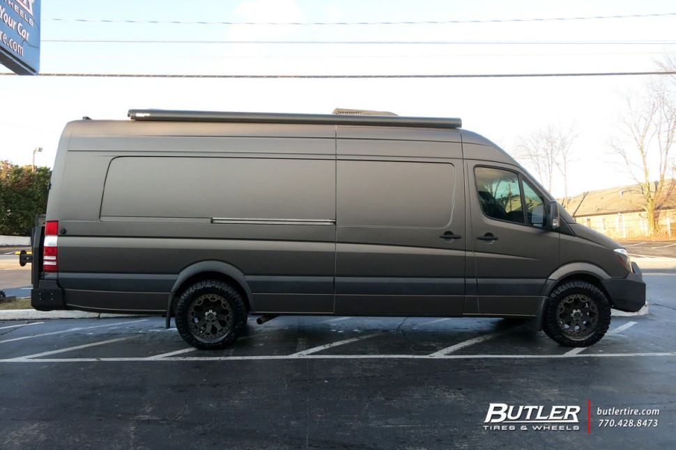 Black Rhino 1890WAR128165M22 Warlord Wheel Matte Black W/Machine Dark Tint Lip 18x9 +12