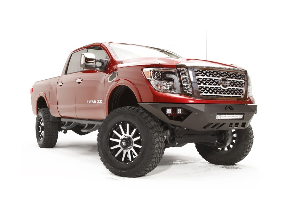 Передний бампер Nissan Titan XD/Titan 16-24 Vengeance Fab Fours NT16-D3751-1