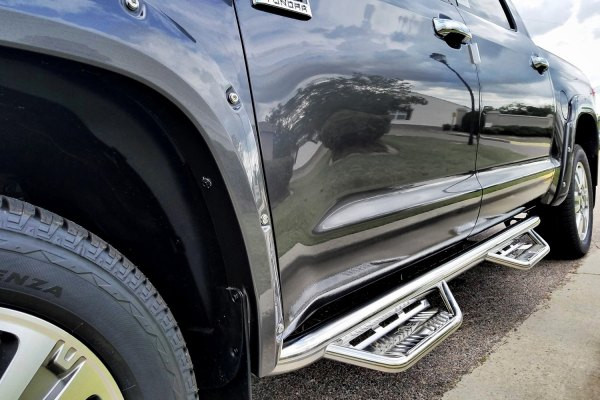 Боковые трубные пороги Ford F-150/F-250/F-350 15-22 SuperCab Podium LG & SS N-FAB HPF1777QC-SS