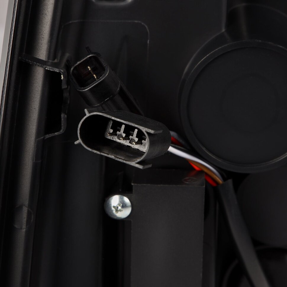 AlphaRex 640004 LUXX-Series Led Tail Lights Dodge Ram 2500/3500 19-24