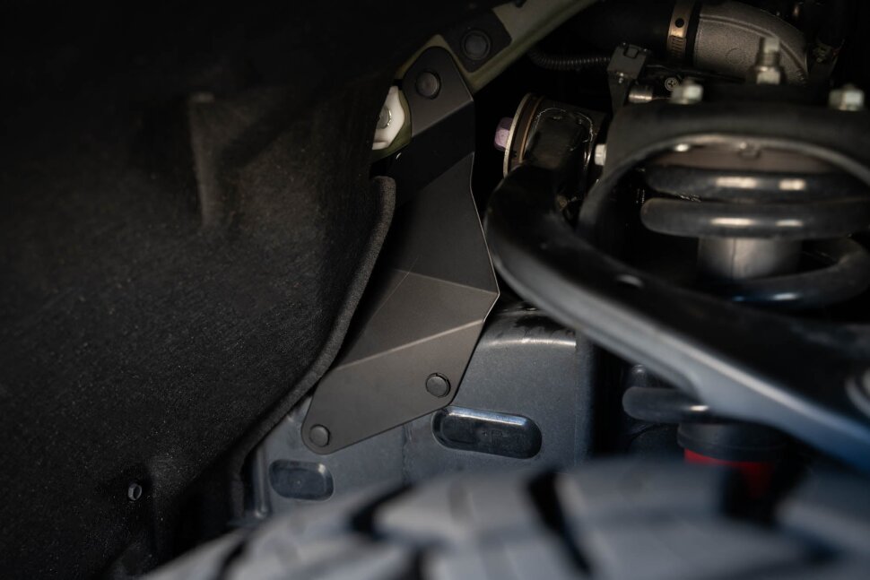 Передні підкрилки Toyota Tundra/Sequoia 22-25 перед 2шт. DV8 Offroad INFT2-01