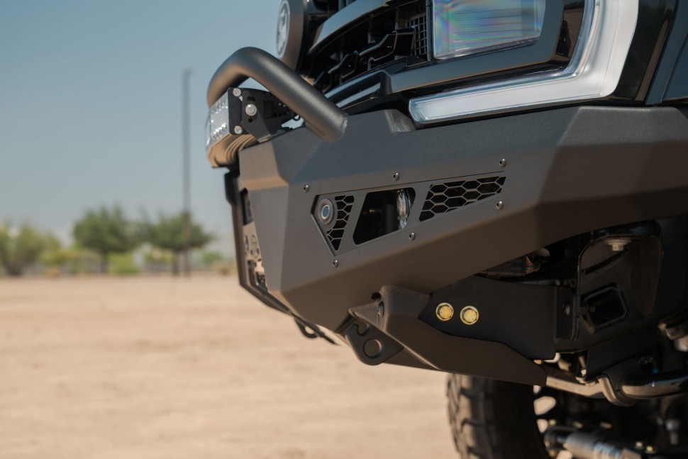 Передний бампер Ford F-250/F-350 23-25 Addictive Desert Designs F810221770103