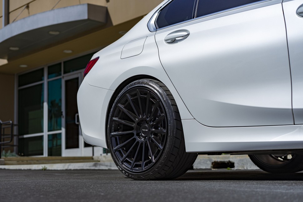 Колесный диск Niche Road Wheels Amalfi Matte Black 20x9 ET+35 M274209065+35