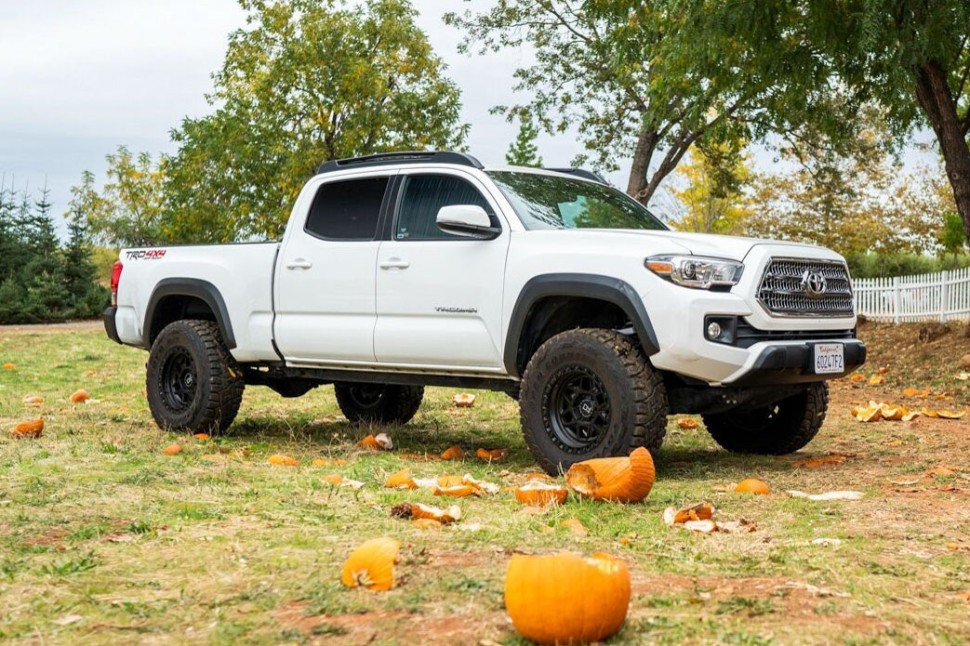 Колесный диск Black Rhino Kelso Matte Black W/Blk Bolts 18x9 ET-18 1890KLS-85127M71