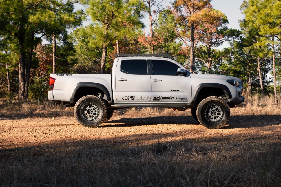 Колесный диск Black Rhino Kelso Matte Black W/Blk Bolts 18x9 ET-18 1890KLS-85127M71