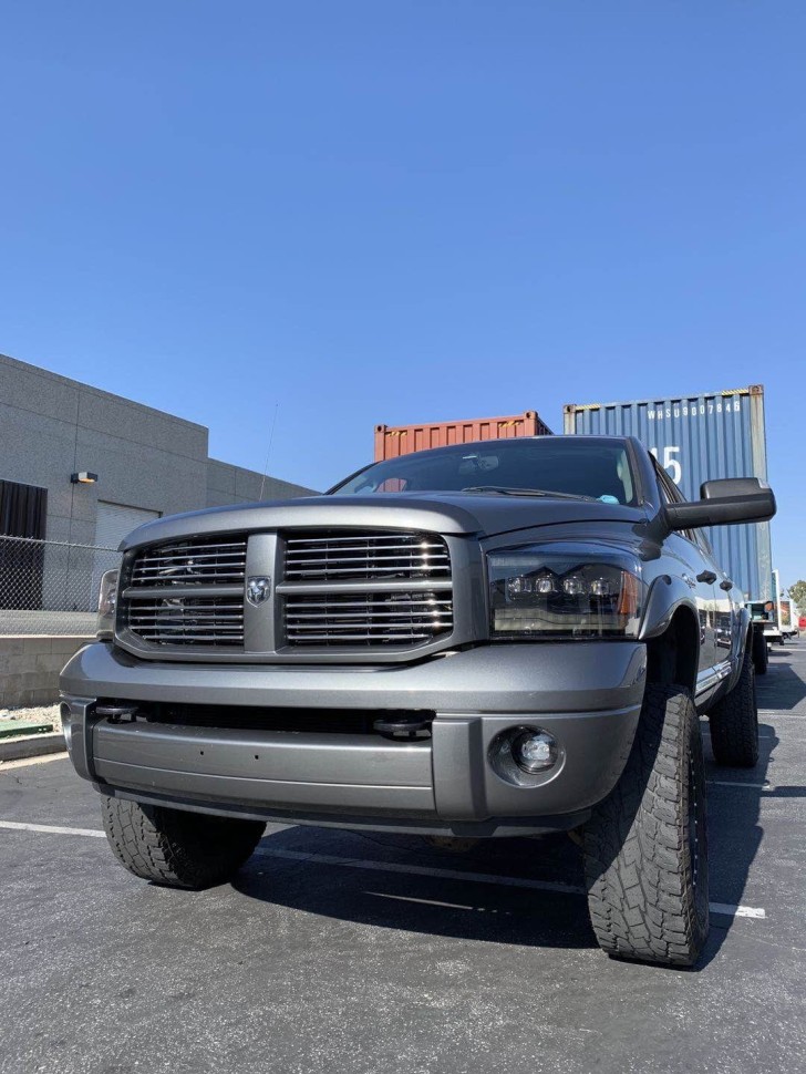 Комплект передних Led фар Dodge Ram 1500/2500/3500 06-09 NOVA-Series AlphaRex 880538