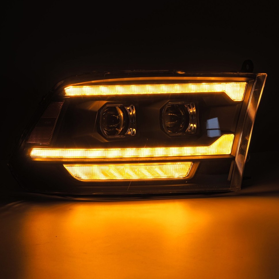 Комплект передних Led фар Dodge Ram 1500/2500/3500/4500/5500 09-18 LUXX-Series AlphaRex 880558
