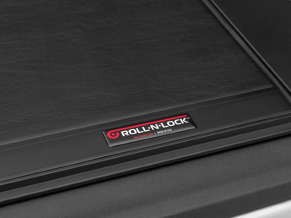 Ролета багажника висувна Jeep Gladiator JT 20-25 5' M-Series Roll-N-Lock LG496M