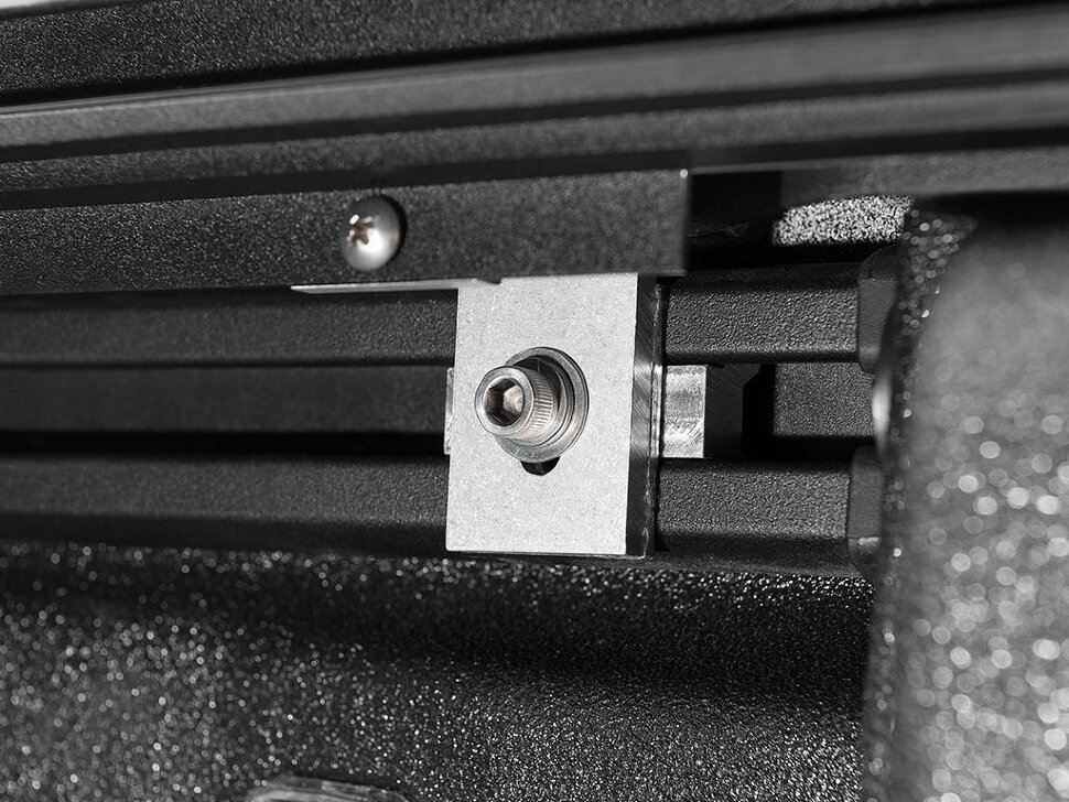 Ролета багажника висувна Jeep Gladiator JT 20-25 5' M-Series Roll-N-Lock LG496M