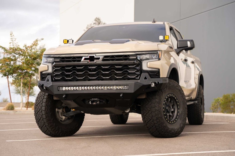 Передний бампер Chevrolet Silverado 1500 ZR2 22-25 Addictive Desert Designs F120083030103