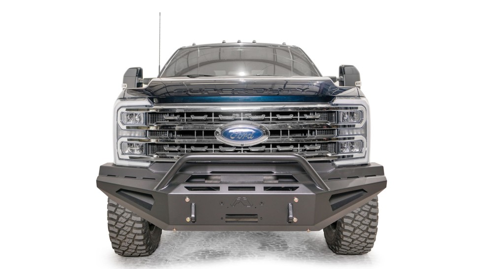 Передний бампер под лебёдку Ford F-250/F-350/F-450/F-550 23-24 Red Steel Fab Fours FS23-RS5962-1