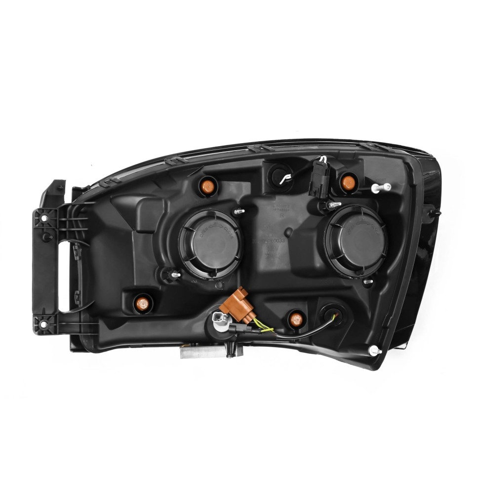 Комплект передних Led фар Dodge Ram 1500/2500/3500 06-09 NOVA-Series AlphaRex 880537