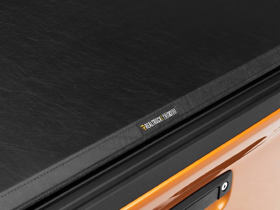 Мягкая ролета багажника Nissan Frontier 22-25 6'1" TruXport TruXedo 284301