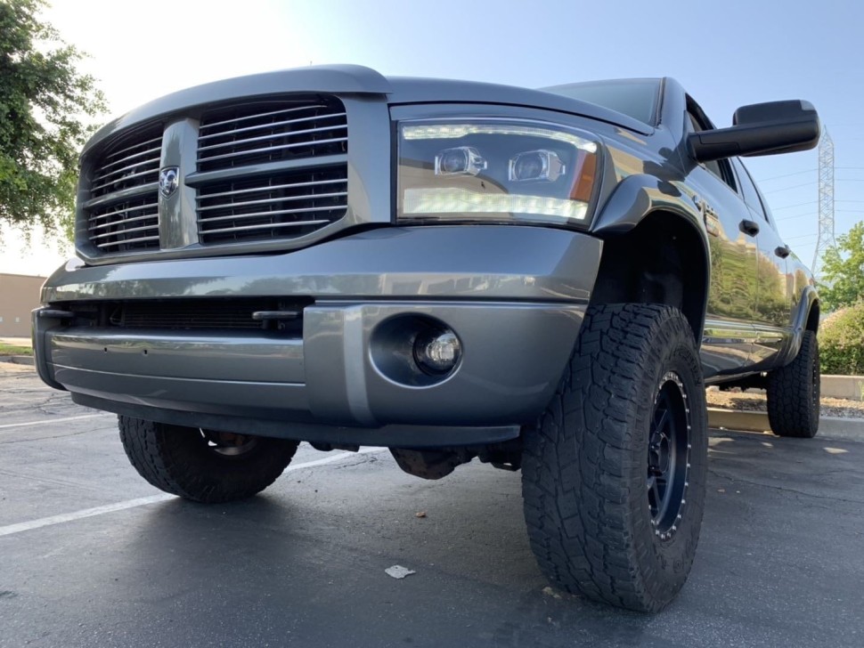Комплект передних галогеновых фар Dodge Ram 1500/2500/3500 06-09 PRO-Series AlphaRex 880532
