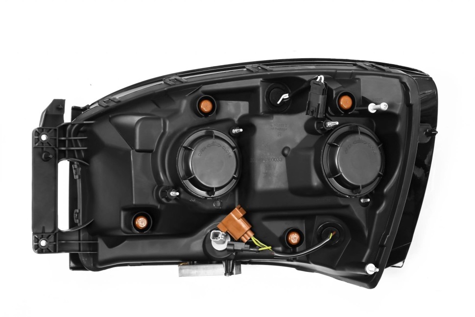 Комплект передних галогеновых фар Dodge Ram 1500/2500/3500 06-09 PRO-Series AlphaRex 880532