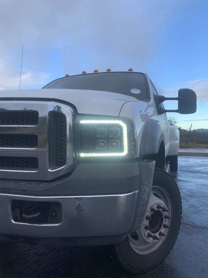 Комплект передних Led фар Ford F-250/F-350/F-450/F-550/Excursion 05-07 NOVA-Series AlphaRex 880319