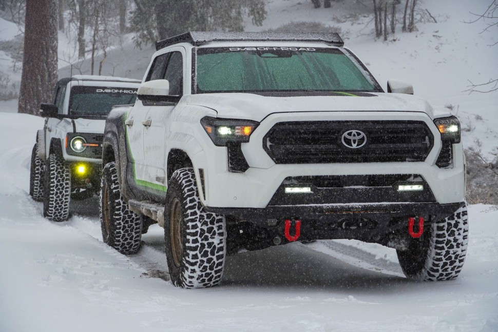 Багажник на дах Toyota Tacoma 24-25 Double Cab DV8 Offroad RRTT1-04