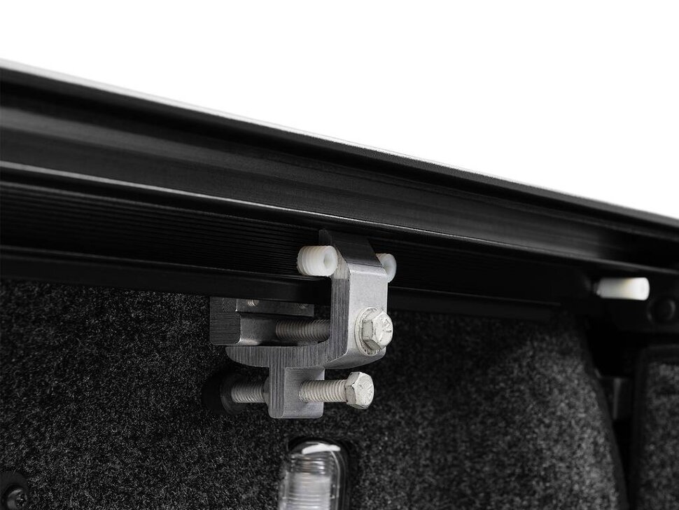 Ролета багажника выдвижная с T-Slot Рельсами Nissan Frontier 22-25 5' ONE XR Retrax T-60731