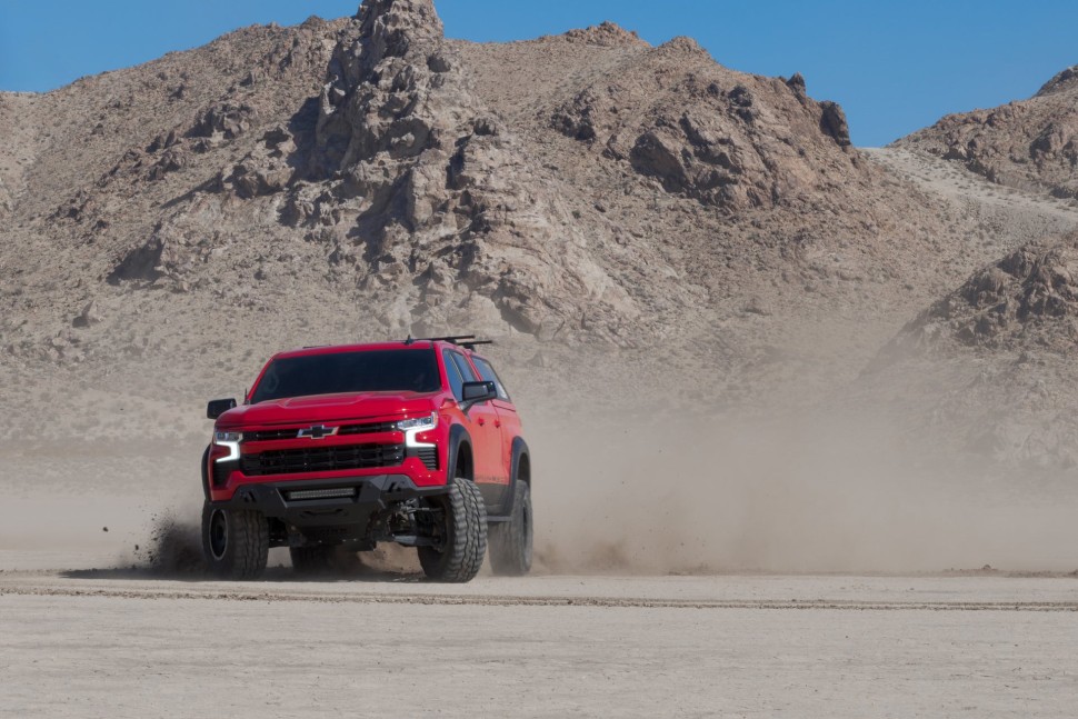 Передний бампер Chevrolet Silverado 1500 22-25 Addictive Desert Designs F140300010103