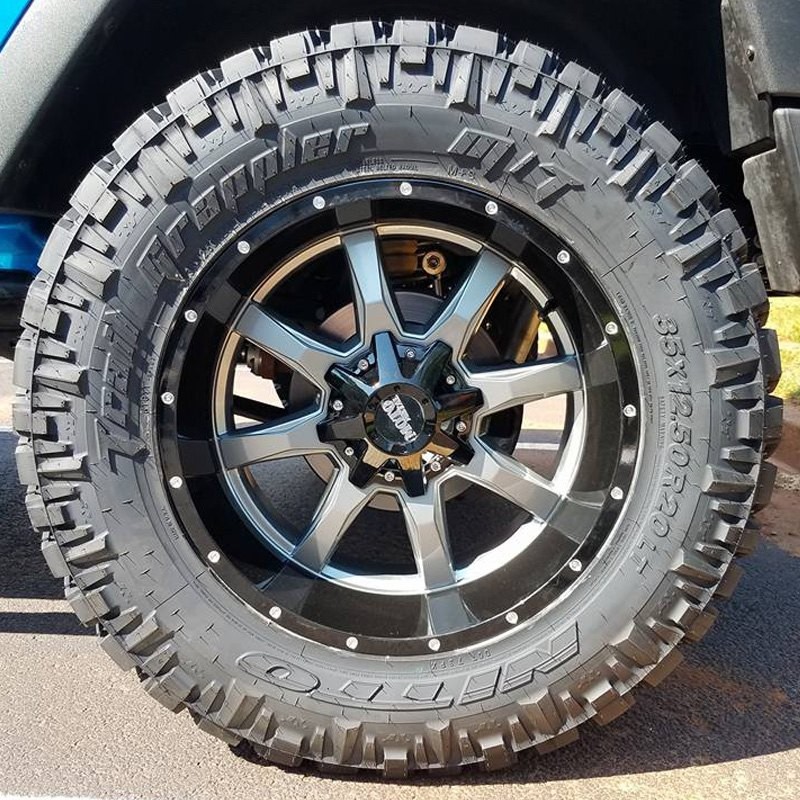 Moto Metal MO97021087424N MO970 Wheel Gloss Gray Center W/Gloss Black Lip 20x10 -24