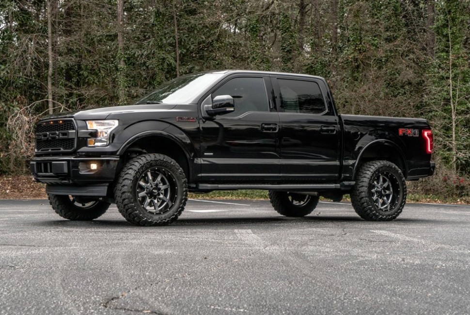 Moto Metal MO97021087424N MO970 Wheel Gloss Gray Center W/Gloss Black Lip 20x10 -24