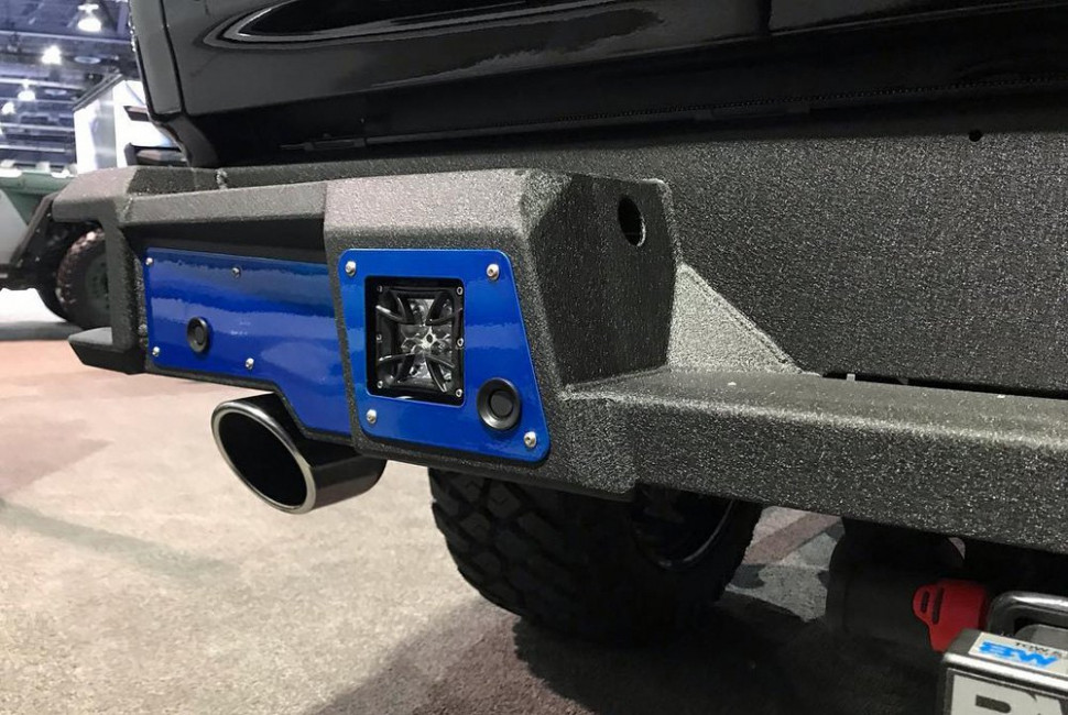 Задній бампер Iron Cross Hardline Ram 1500 19-20 (61-615-19)