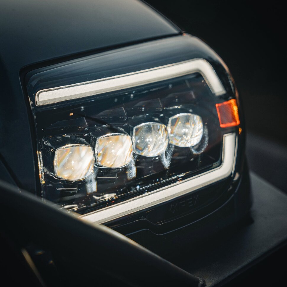 Комплект передніх Led фар Toyota 4Runner 03-09 NOVA-Series AlphaRex 880369