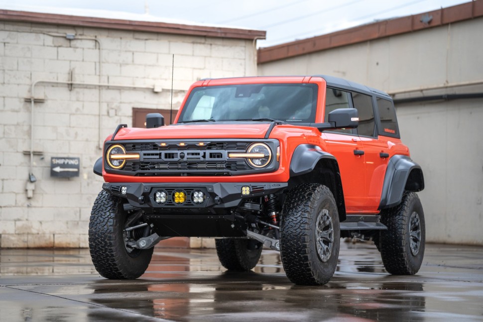 Передний бампер Ford Bronco Raptor 21-25 Addictive Desert Designs F260014120103