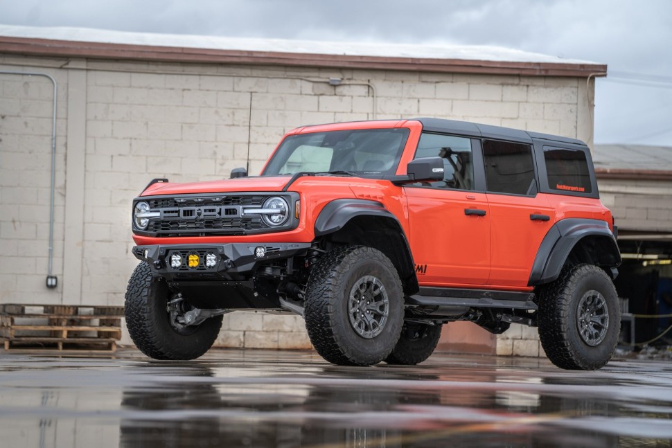 Передний бампер Ford Bronco Raptor 21-25 Addictive Desert Designs F260014120103