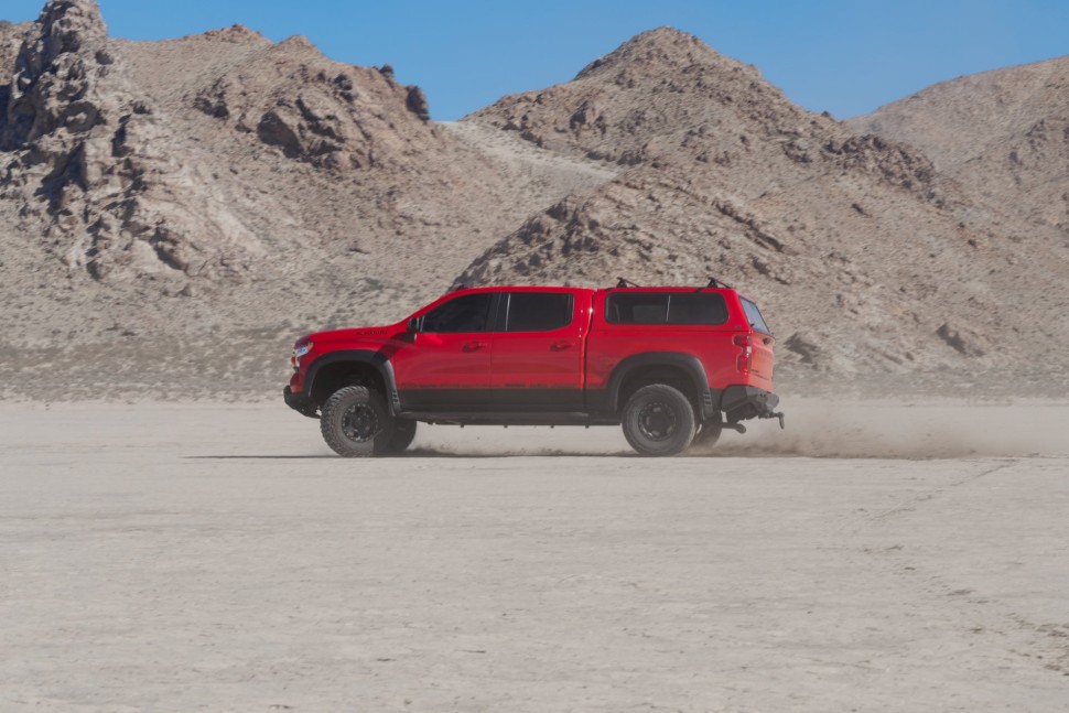 Задний бампер Chevrolet Silverado/GMC Sierra 1500 22-25 Addictive Desert Designs R14020NA0103