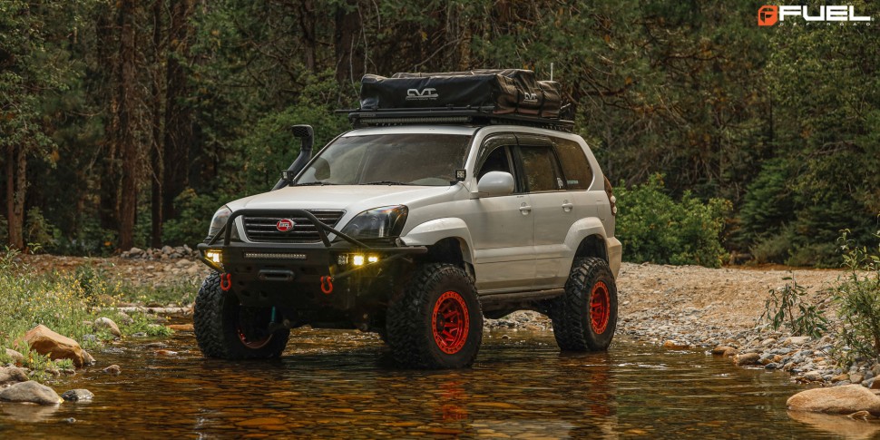 Fuel Off Road D11317908945 Covert Beadlock Wheel Candy Red 17x9 -15