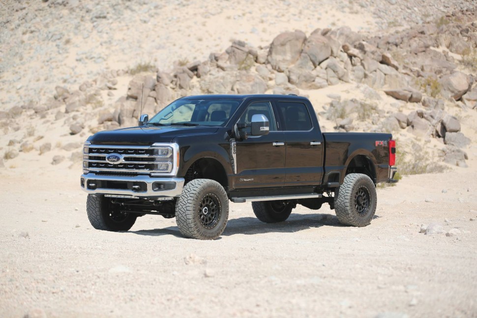 Поздовжні важелі підвіски Ford F-250/F-350 23-26 Lift 2.5-6" Fabtech FTS22390