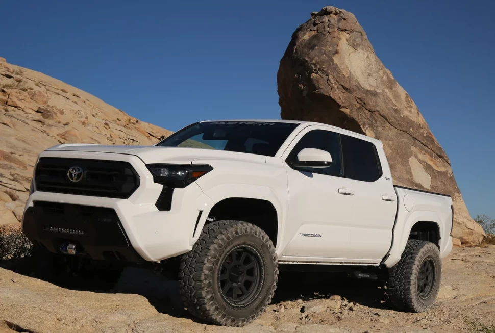 Регульована задня тяга Панара Toyota Tundra/Tacoma 22-26 Fabtech FTS26113