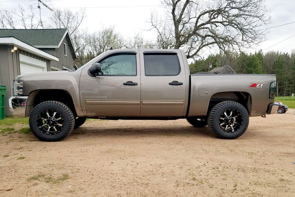 Moto Metal MO97021080318NUS MO970 Wheel Gloss Black W/Machined Face 20x10 -18