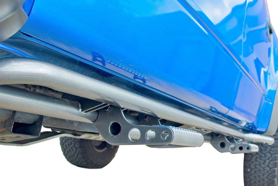 Боковые защитные пороги Ford F-150 15-22 SuperCrew Cab RKR Rails N-FAB F154RKRCC