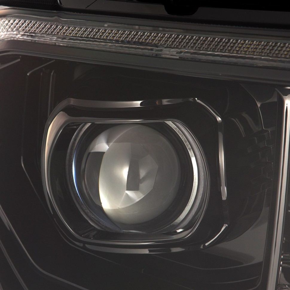 Комплект передних галогеновых фар Toyota Tundra/Sequoia 07-17 PRO-Series AlphaRex 880829