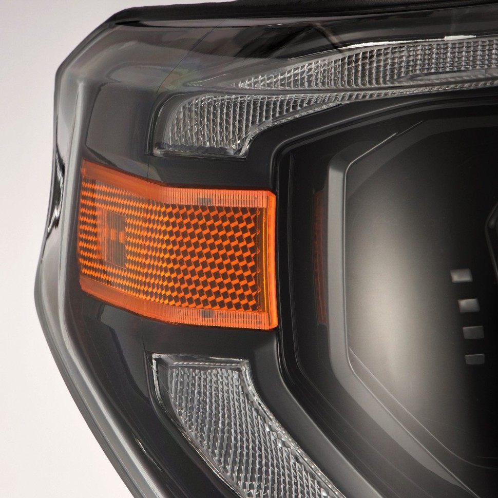 Комплект передних Led фар Toyota Tundra 14-21 LUXX-Series AlphaRex 880836