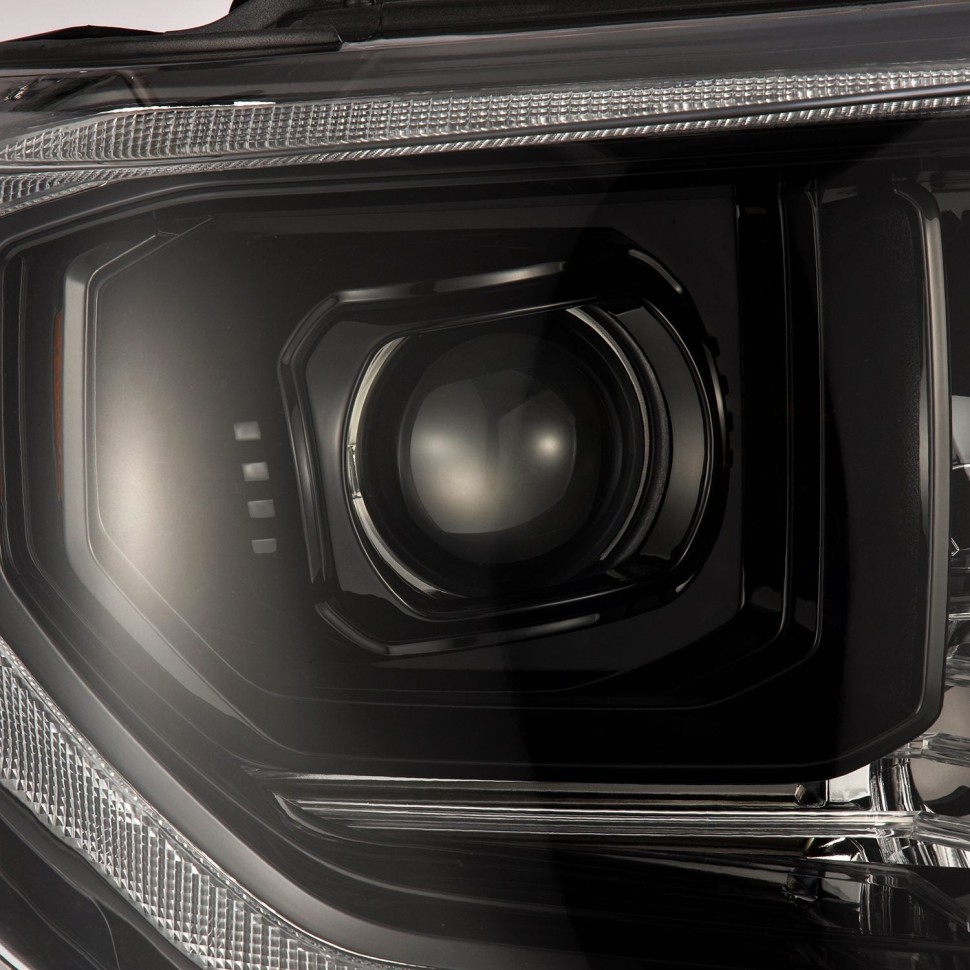 Комплект передних Led фар Toyota Tundra 14-21 LUXX-Series AlphaRex 880836